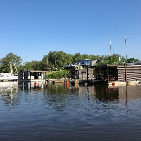 Hausboot Resort Nordseekueste Вилхелмсхафен Екстериор снимка