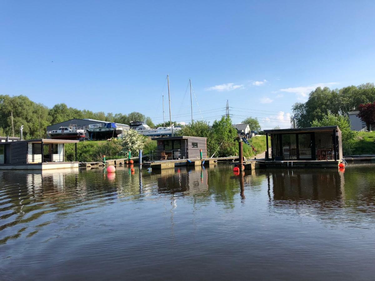 Hausboot Resort Nordseekueste Вилхелмсхафен Екстериор снимка