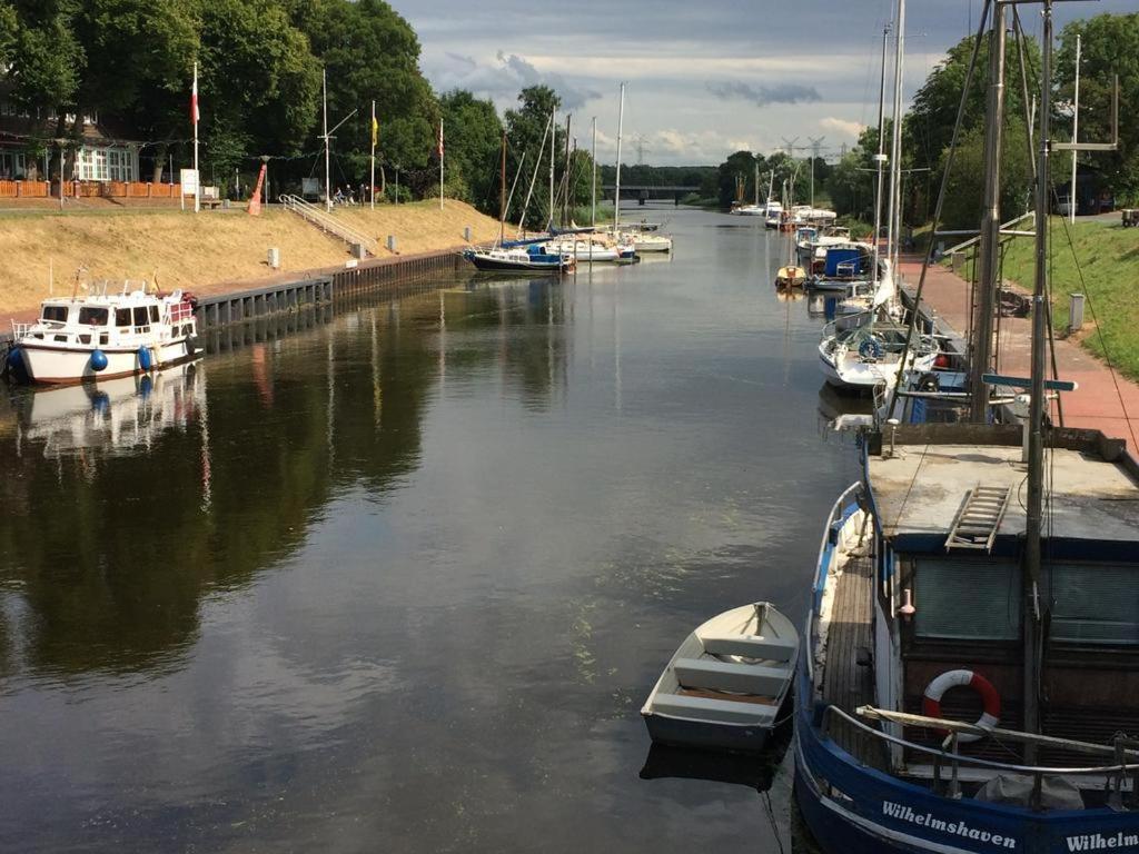 Hausboot Resort Nordseekueste Вилхелмсхафен Екстериор снимка